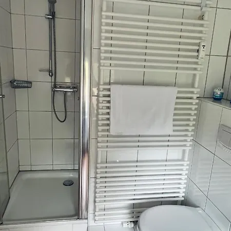 アパート Gemuetliche Monteurswohnung In レーア