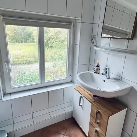 アパート Gemuetliche Monteurswohnung In レーア